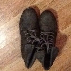 Sonoma women's Size 8 Grey Ankle Boots